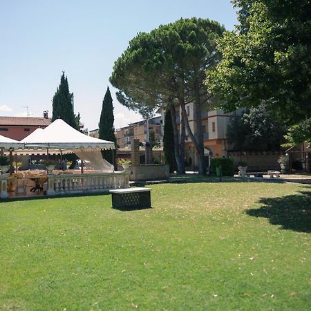 מלון Il Castello Di Perano מראה חיצוני תמונה