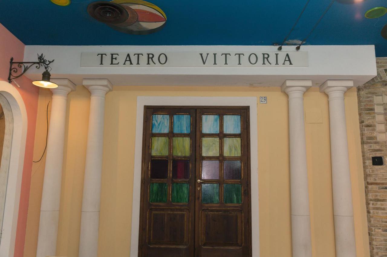 מלון Il Castello Di Perano מראה חיצוני תמונה
