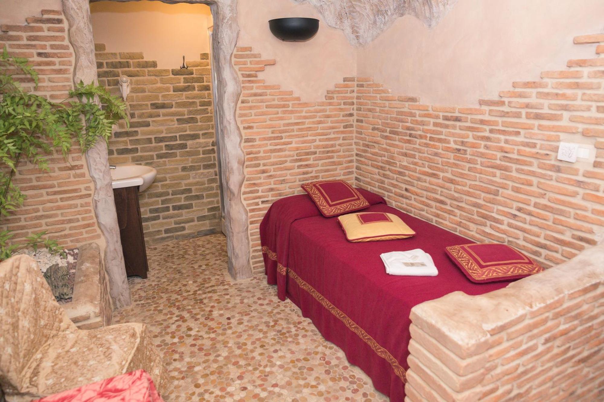 מלון Il Castello Di Perano מראה חיצוני תמונה